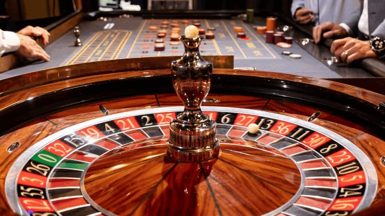 Pengalaman bermain live casino di aplikasi GoGoRummy – streaming meja langsung di smartphone